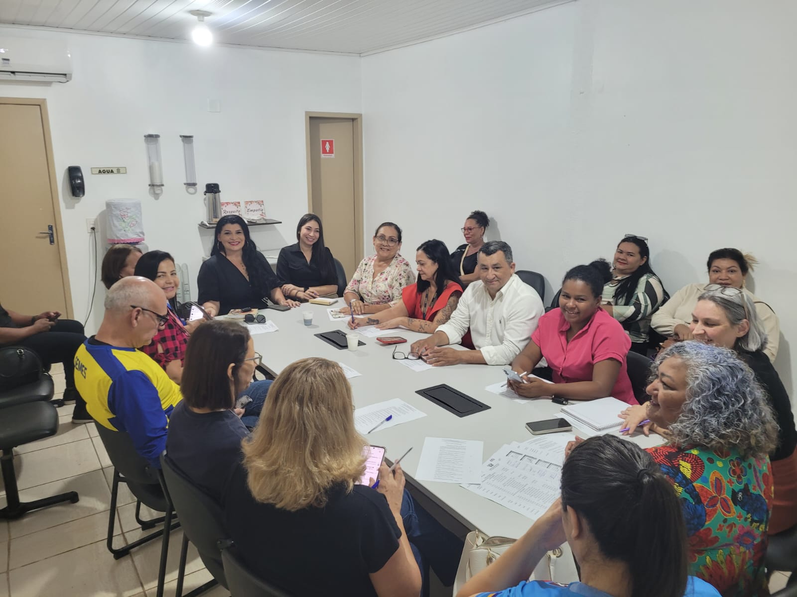 Conselhos Municipais exercem papel central nesse processo