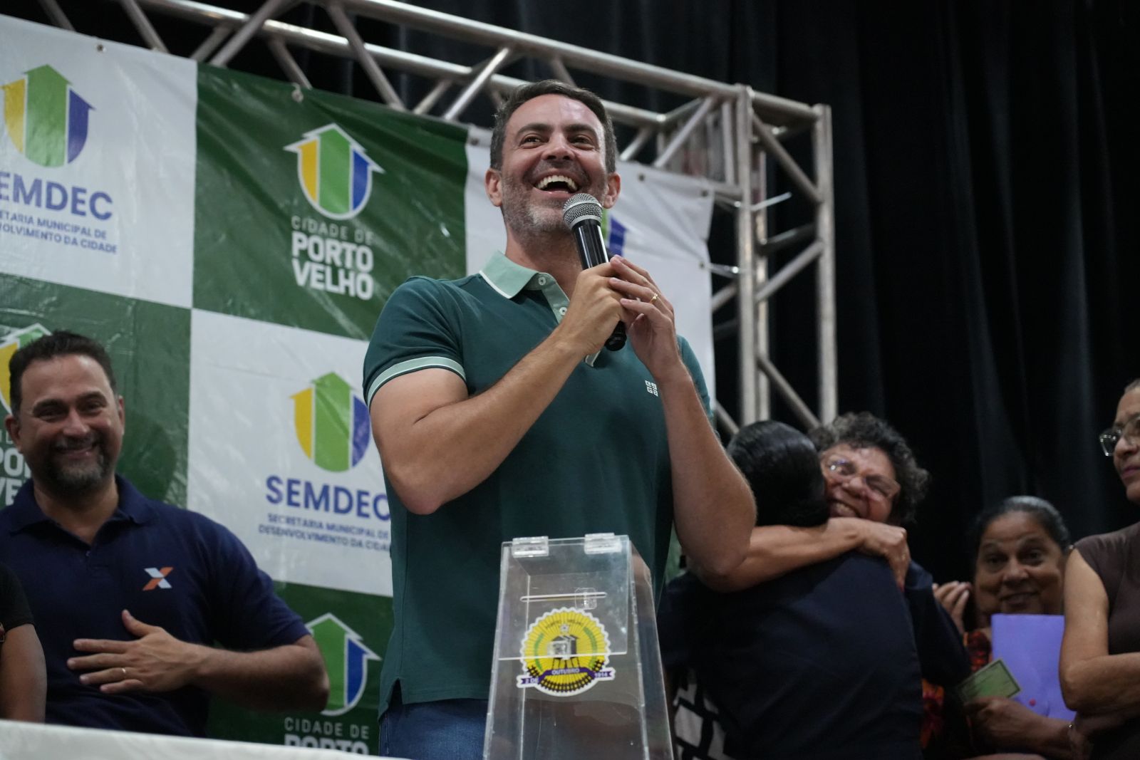 Prefeito Léo Moraes destaca transparência e impacto social da entrega das 288 unidades