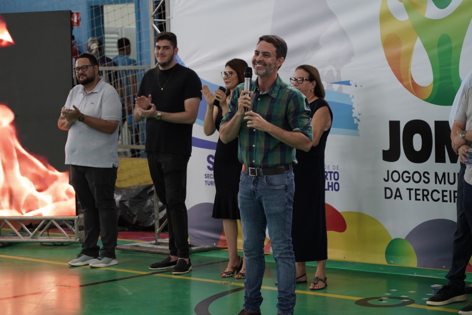 De acordo com o Léo Moraes, valorizar a terceira idade é reconhecer a história que nossos idosos têm na construção de Porto Velho