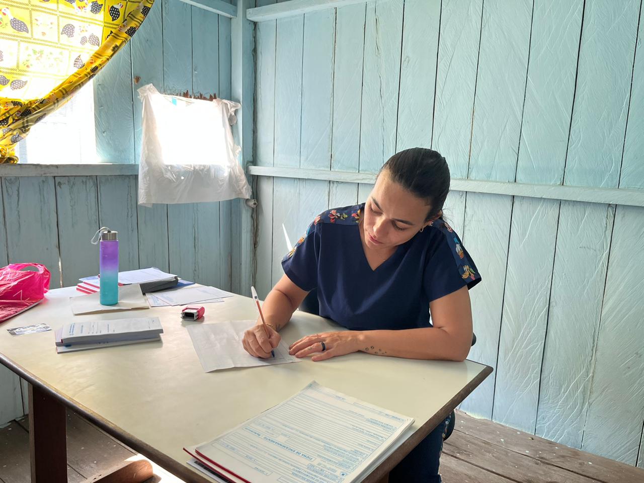 Médica relata experiência de atendimento em comunidade ribeirinha 