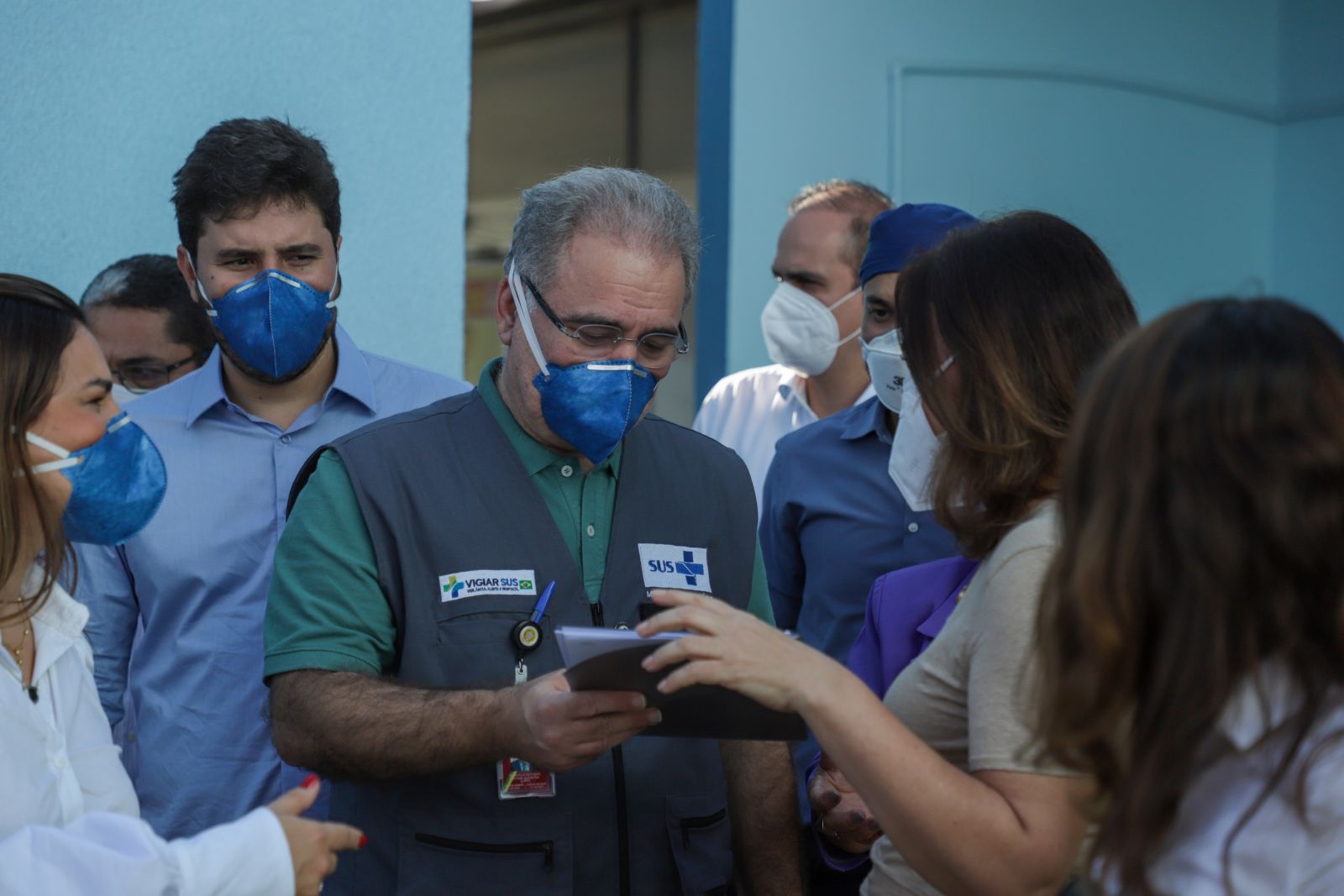 A comitiva seguiu para a UPA Sul e unidade Manoel Amorim de Matos