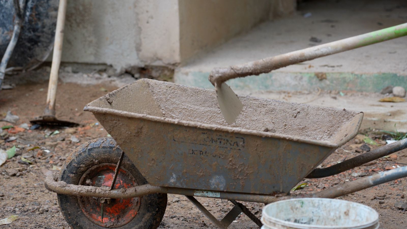 O projeto contempla a implantação de playground, espaço pet, fonte interativa e a reestruturação da área dos banheiros