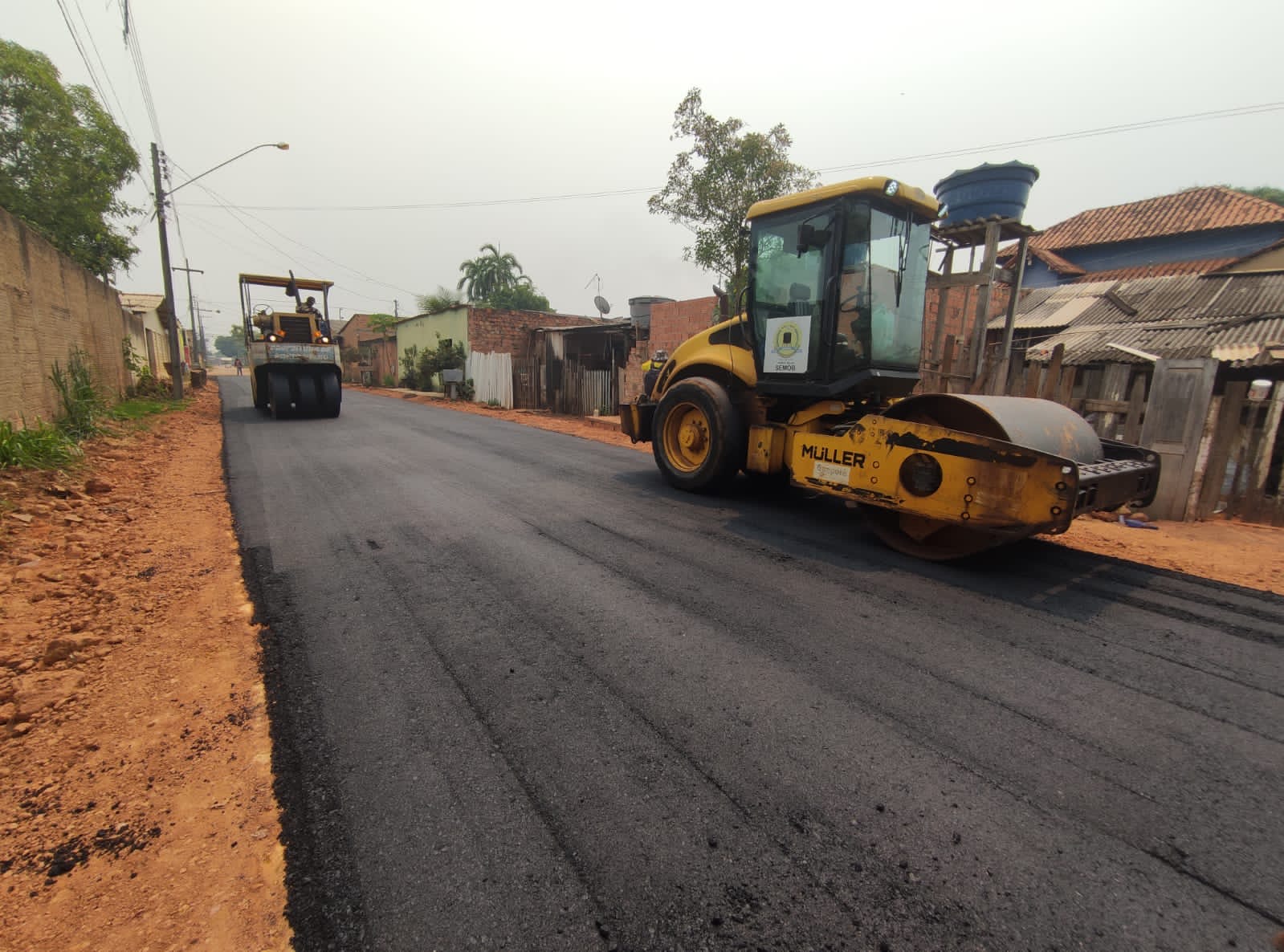 Cinco ruas do bairro Igarapé já receberam asfalto desde o início das obras 