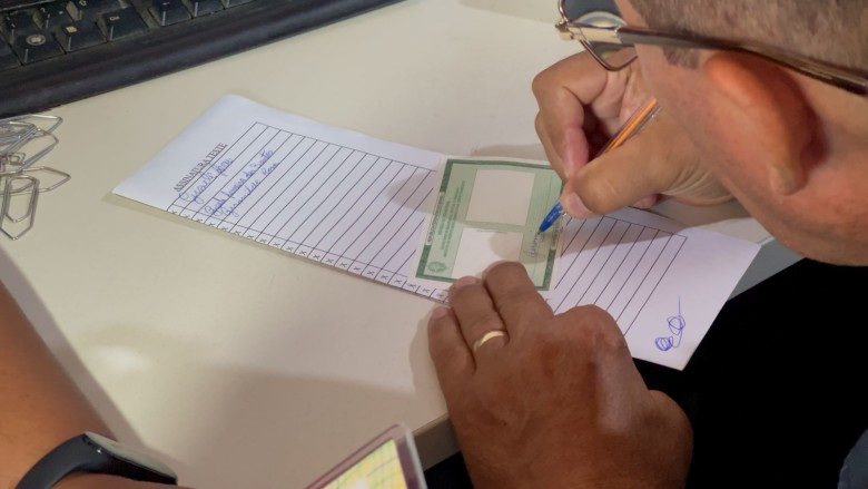 A 1ª via é gratuita e a 2ª via possui taxa de R$ 162,79 (via boleto)