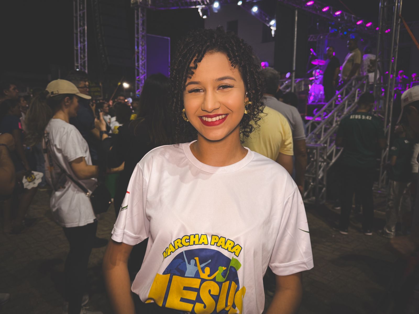 Para Stephany, participar da marcha para Jesus é mais do que um ato de fé