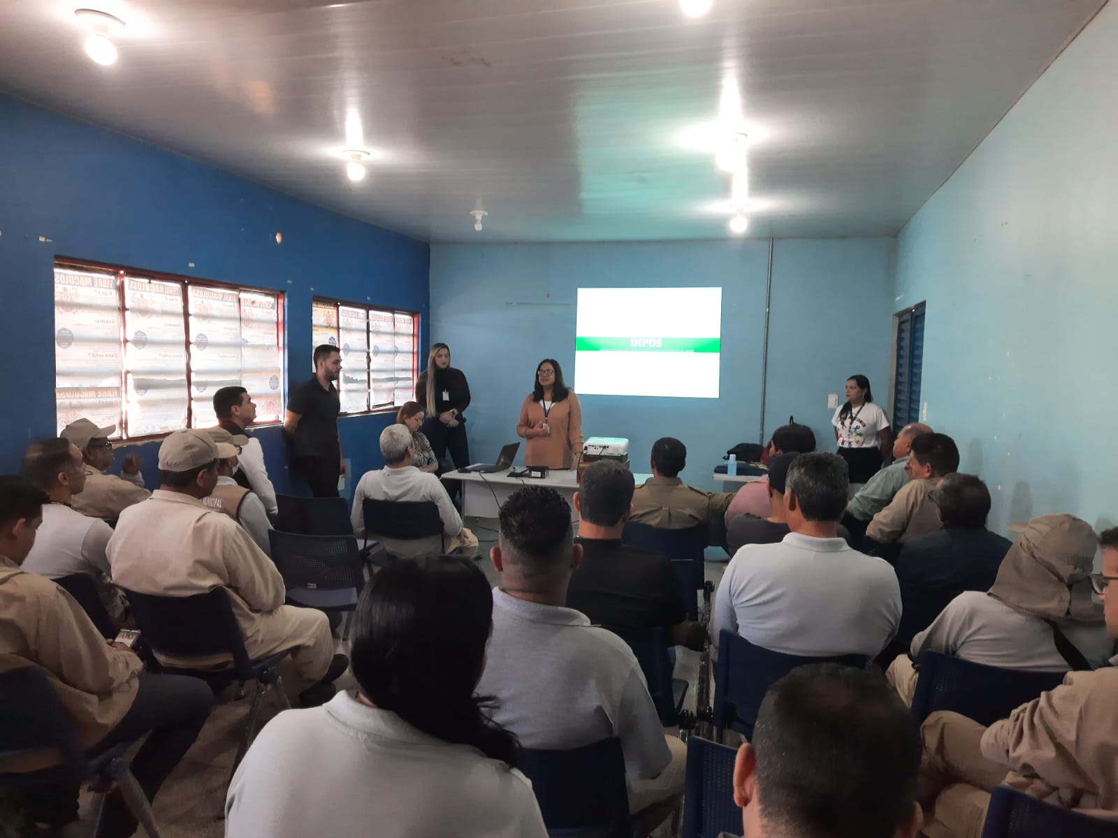 Foram realizadas atividades laborais, palestra, além da apresentação dos programas desenvolvidos pela Divisão