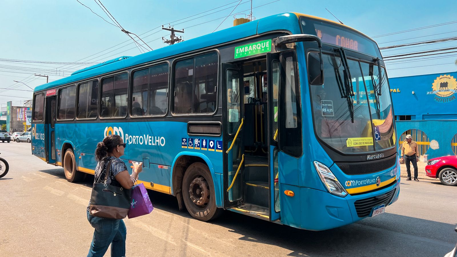 Nos dias do arraial, quatro ônibus farão atendimento especial ao Parque dos Tanques