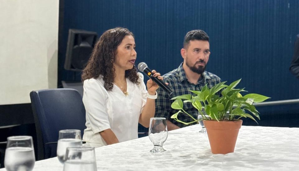 Para Claudineia Araújo, o seminário reforça o compromisso da Prefeitura na formação e valorização dos servidores públicos