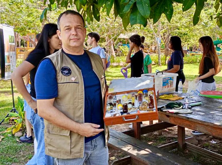 Edson disse que a principal recomendação é manter a calma e respeitar o espaço dos animais