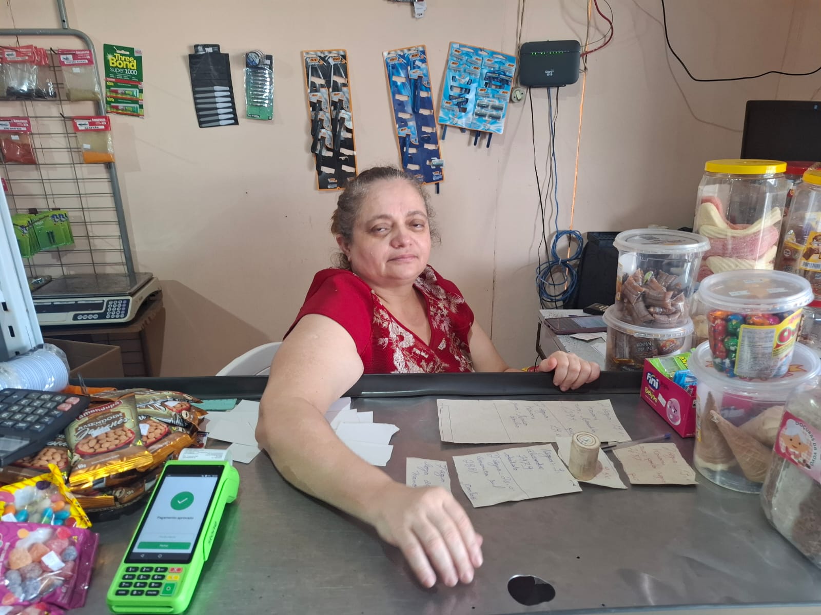 Segundo Antônia Lúcia, as ruas laterais ao canal não alagaram