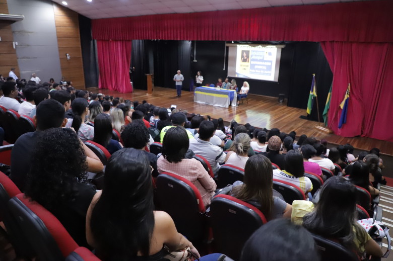 Alunos egressos e atuais universitários do programa também participarão do evento