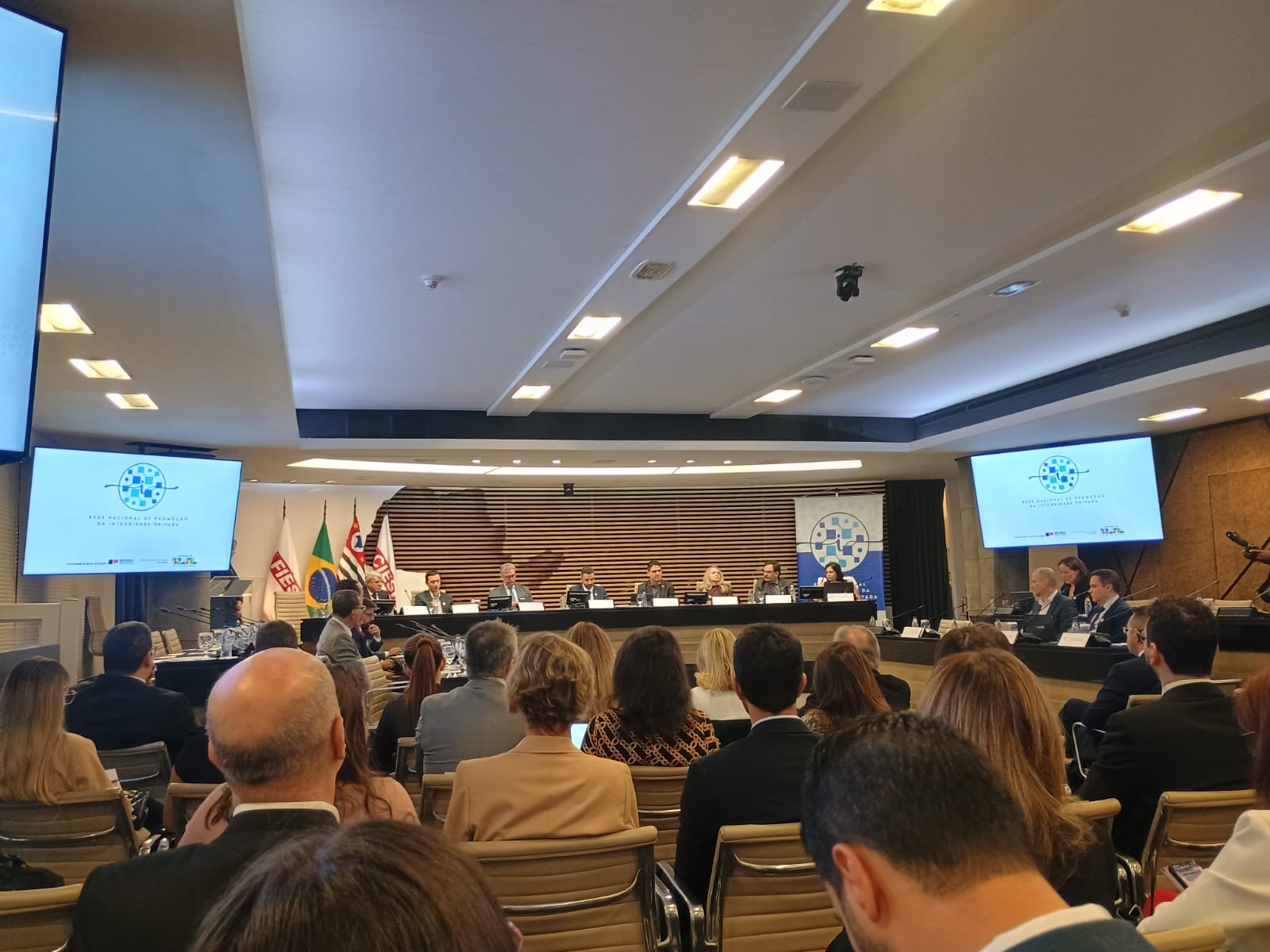 Conferência reforçou a importância da construção de uma cultura sólida de integridade na administração pública
