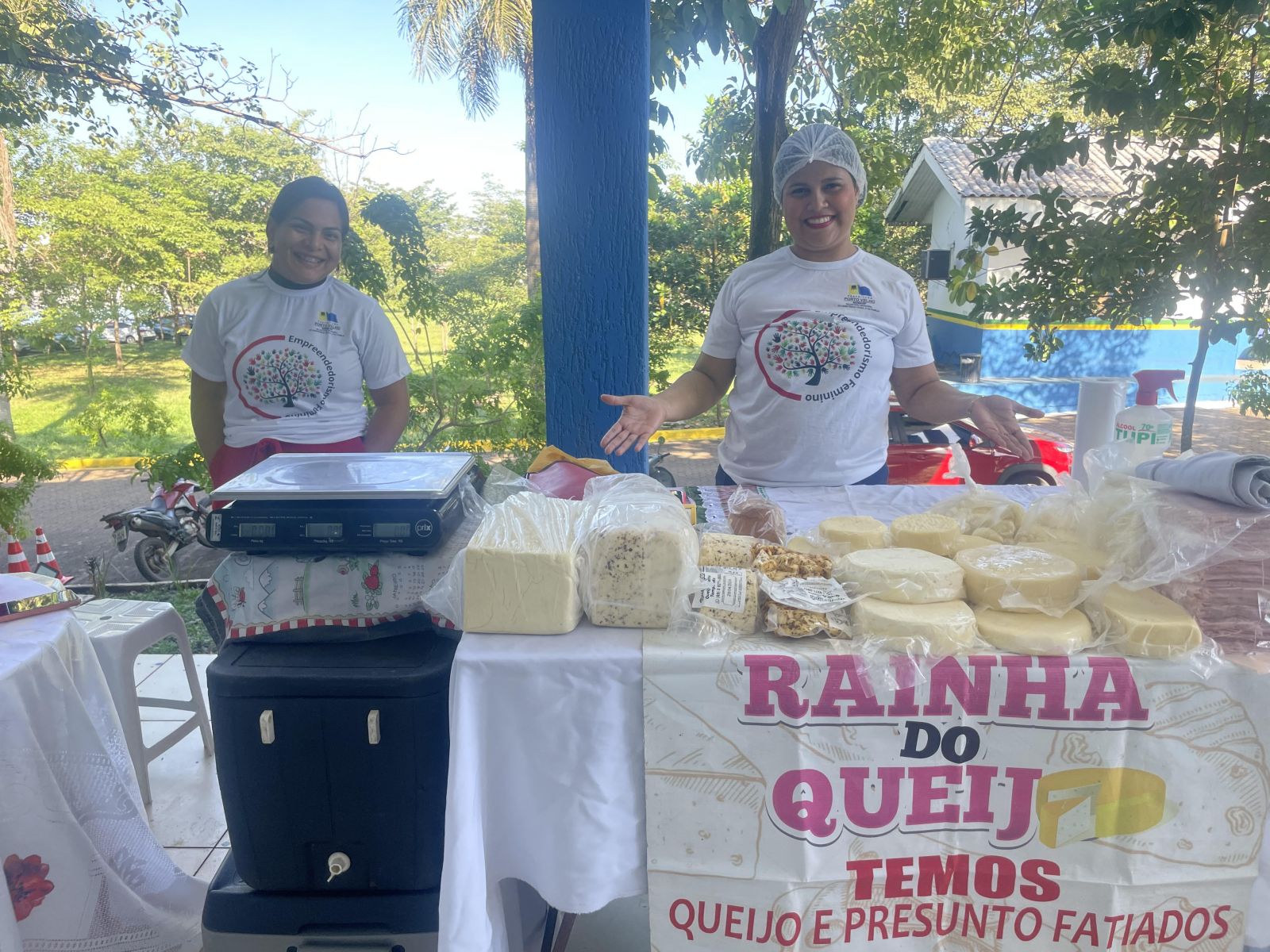Feira permite a geração de renda e o comércio de produtos regionais