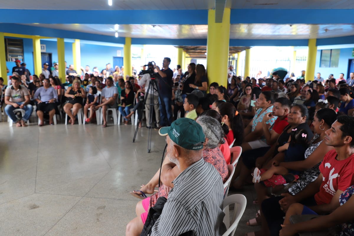 REGULARIZAR É PROGRESSO - Prefeitura entrega 648 títulos para famílias do Rosalina de Carvalho