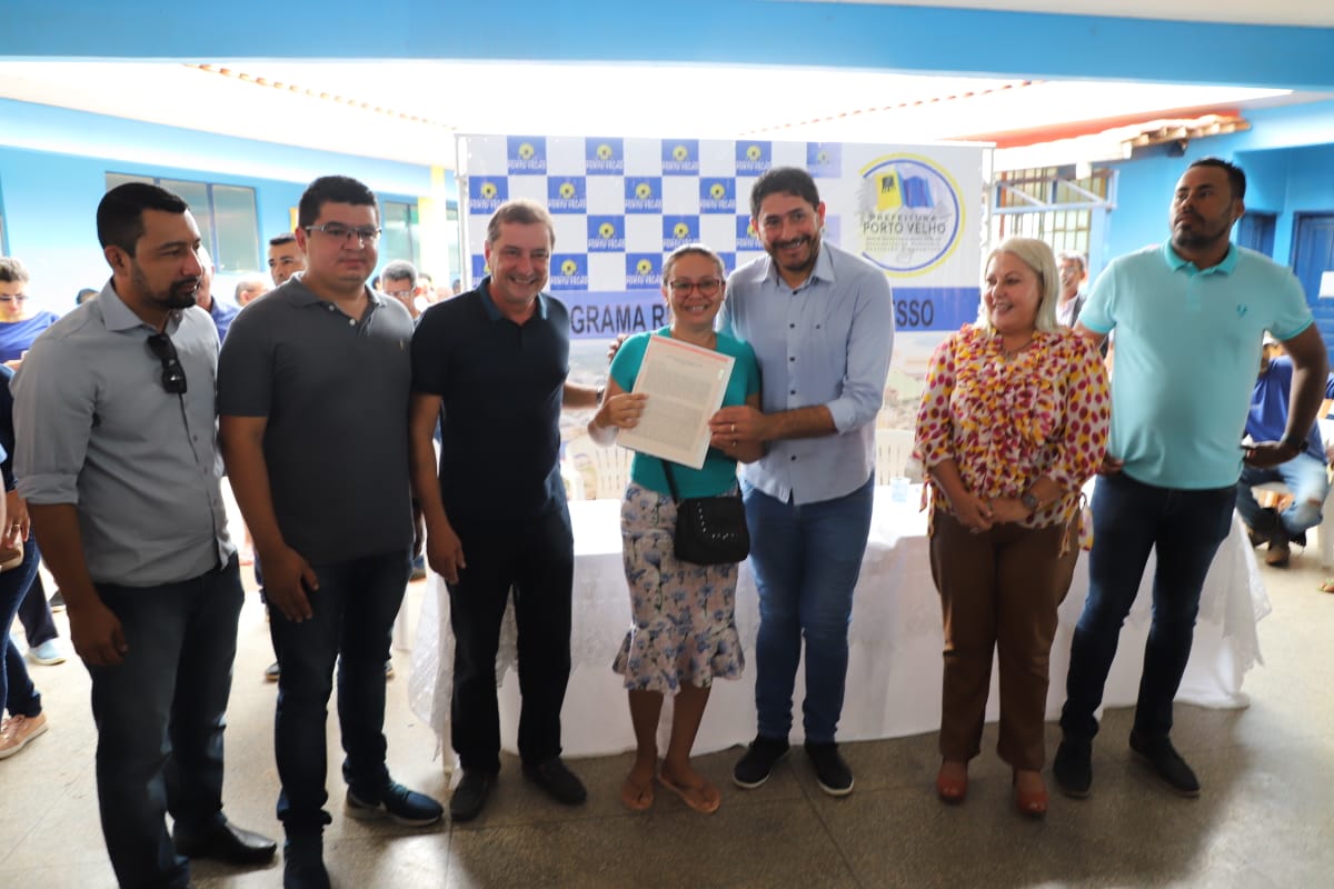 REGULARIZAR É PROGRESSO - Prefeitura entrega 648 títulos para famílias do Rosalina de Carvalho