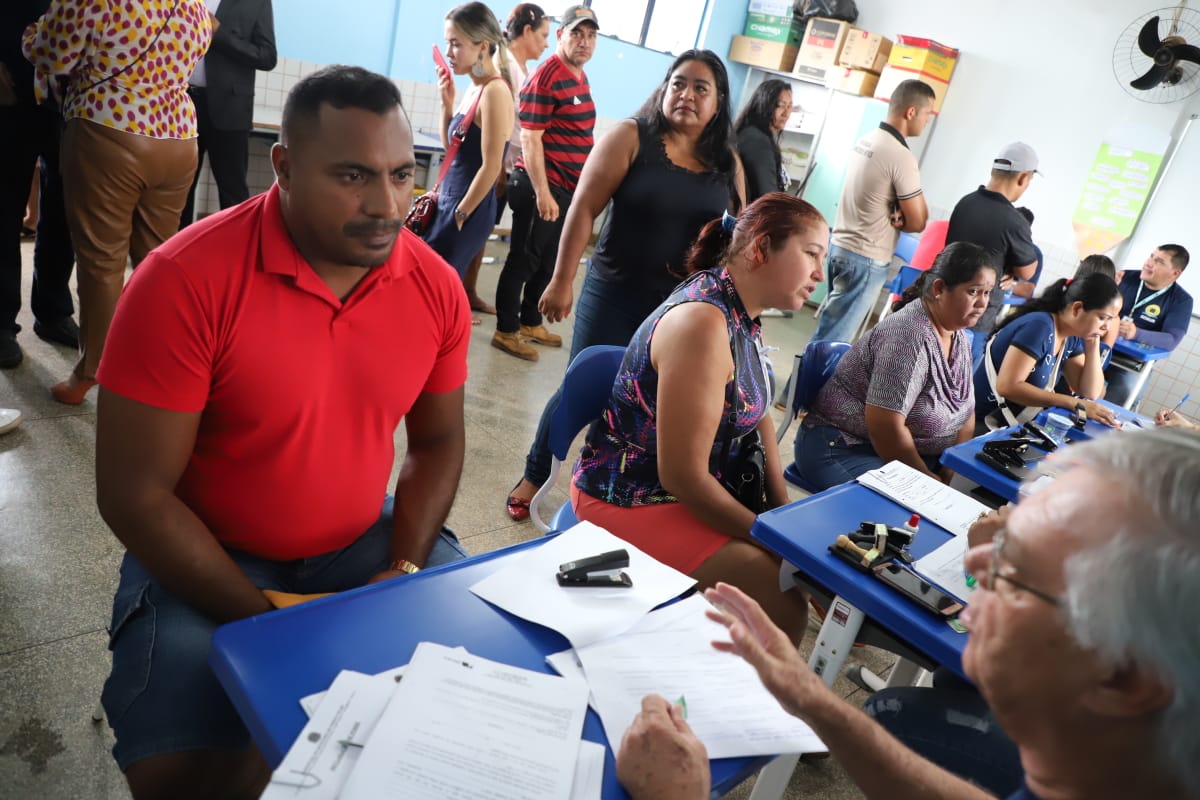 REGULARIZAR É PROGRESSO - Prefeitura entrega 648 títulos para famílias do Rosalina de Carvalho