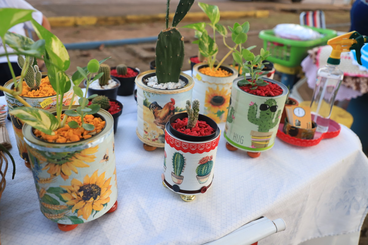 Feira Jardim das Artes na Praça Dominó
