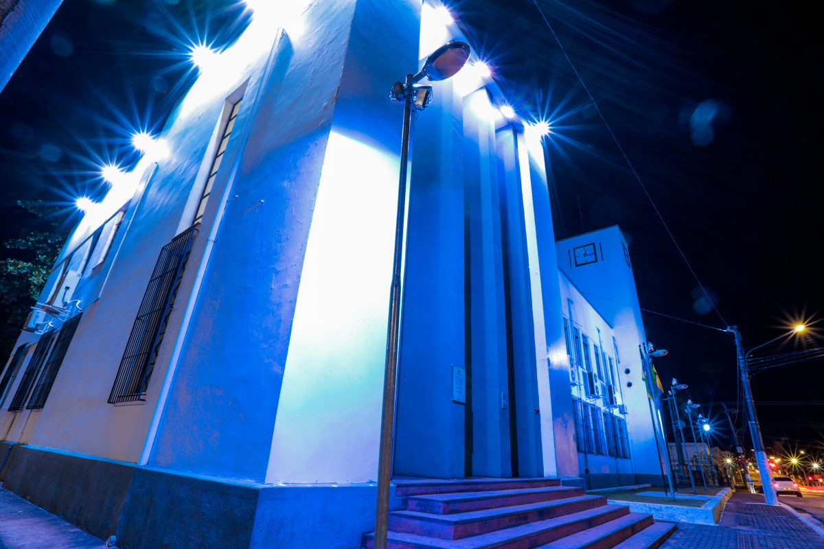 Iluminação Novembro Azul