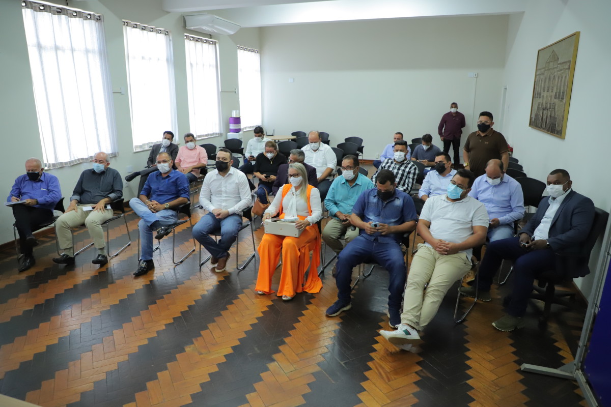 Reunião com vereadores e secretários