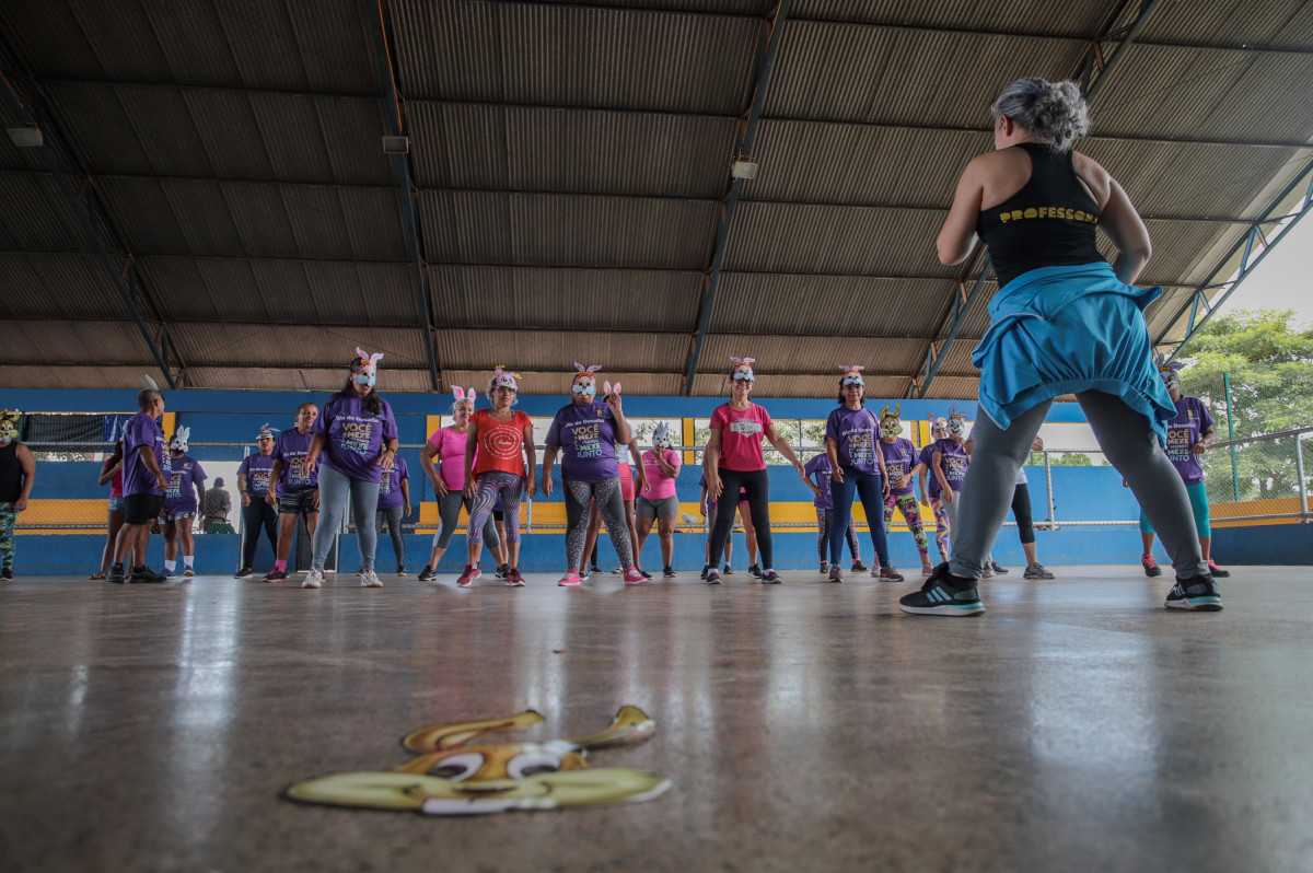 Alunos do projeto Viva Bem participam de “Aulão de Páscoa” no Bairro Esperança da Comunidade