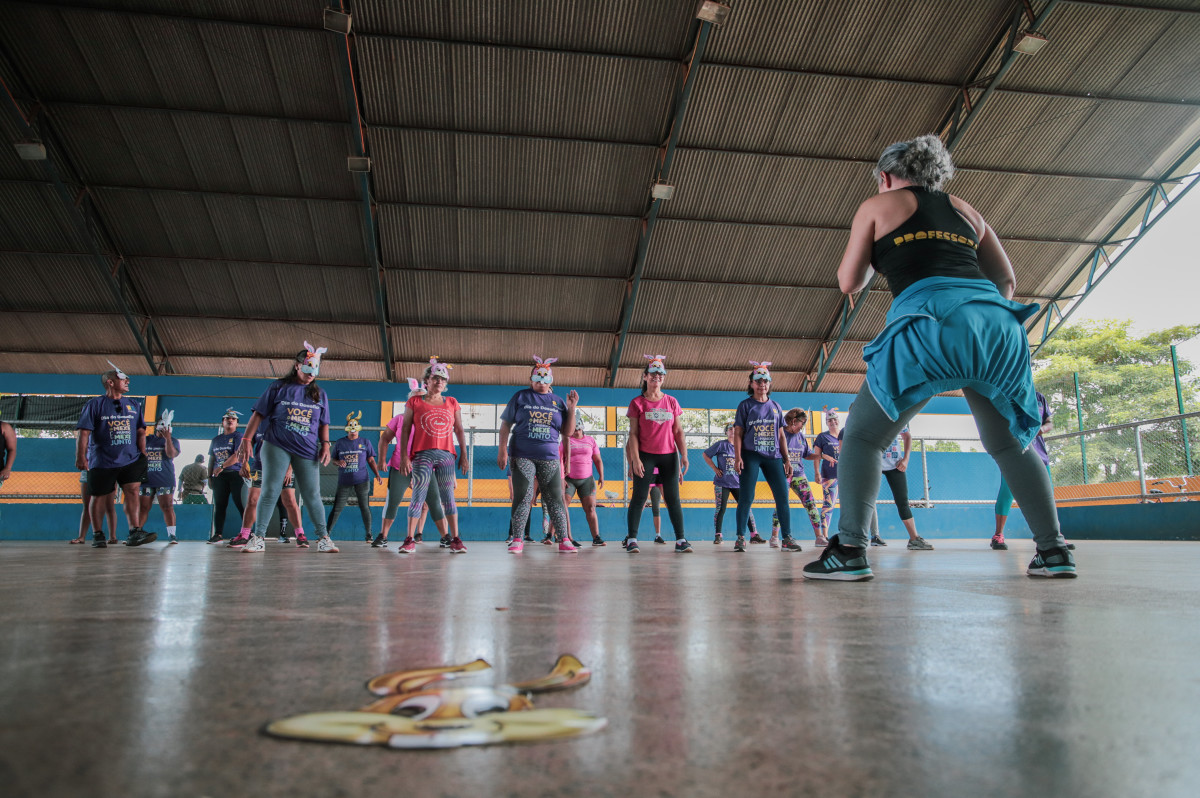 Alunos do projeto Viva Bem participam de “Aulão de Páscoa” no Bairro Esperança da Comunidade