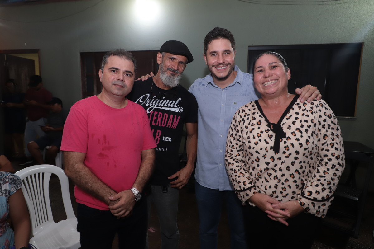 Reunião com os moradores do bairro Igarapé