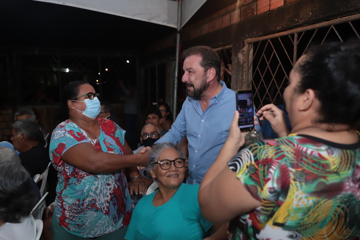 Reunião com os moradores do bairro Igarapé