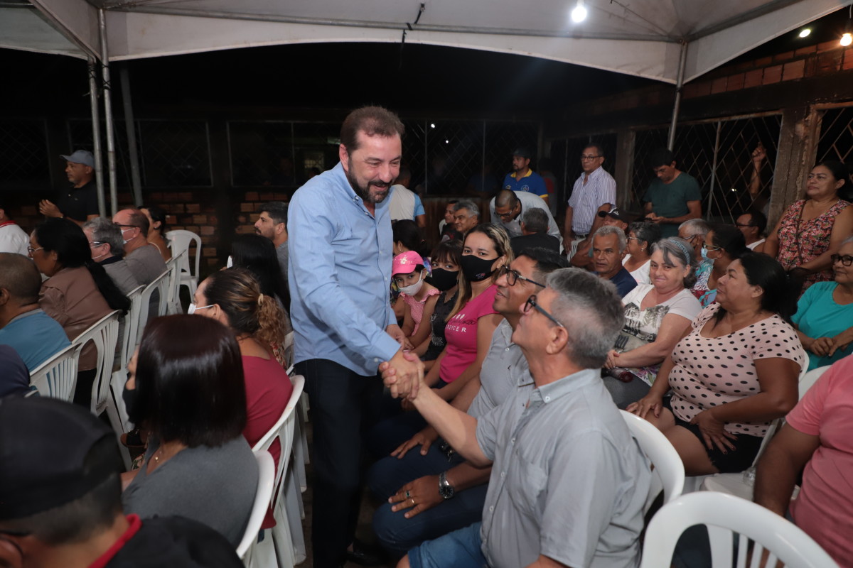 Reunião com os moradores do bairro Igarapé