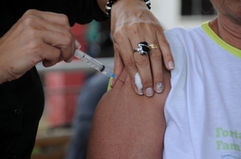 Lancamento vacina 01 s